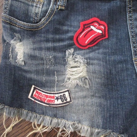 NWT MACHINE NOUVELLE MODE Dark Wash Patches Raw Hem Short Denim Overalls - Picture 7 of 10